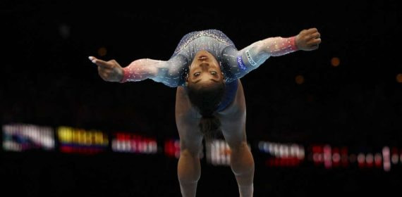 La gimnasia artística asombra por la destreza de sus máximas figuras.