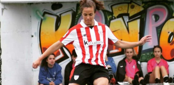 Joana Flaviano, en un partido de veteranas con el Athletic.
