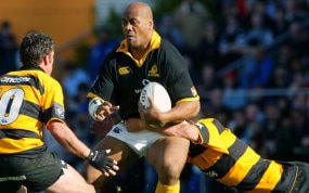 Jonah Lomu en un partido de Rugby.