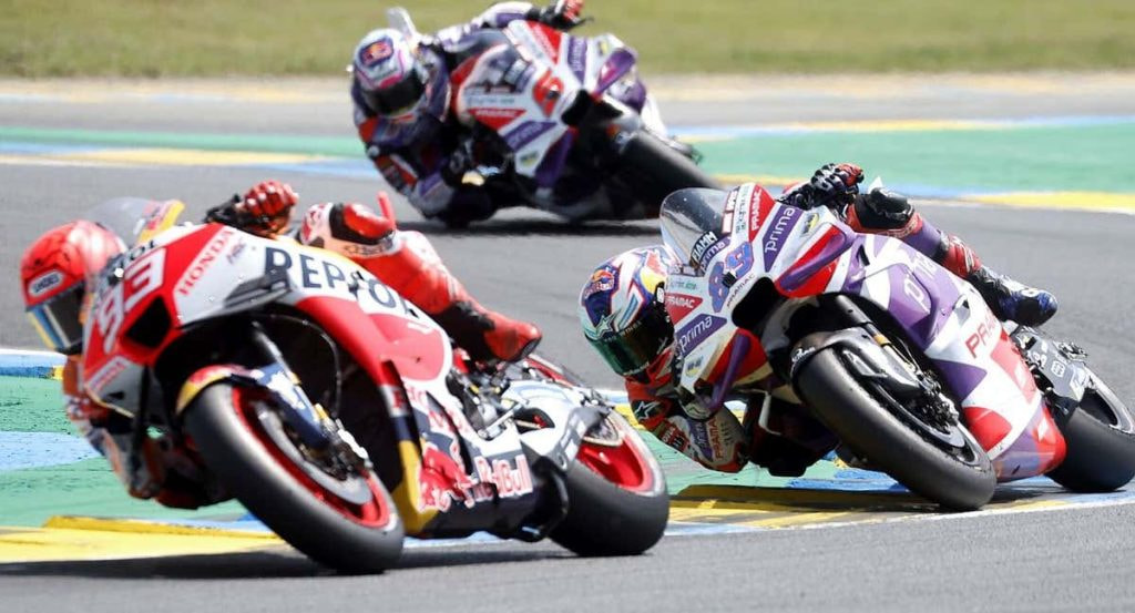 Marc Márquez, Jorge Martín y Johann Zarco en carrera.