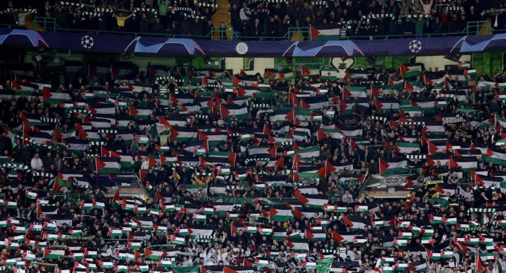 Celtic Park repleto de banderas en apoyo a Palestina.