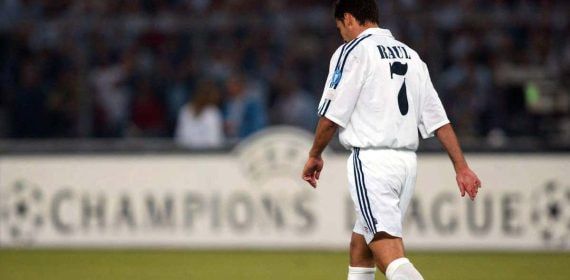 Raúl, en un partido de la Champions League 2002/03 ante la Juventus.
