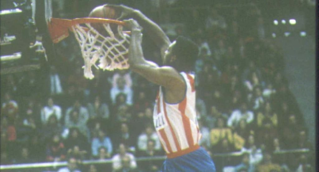Shelton Jones en el concurso de mates del All Star de Zaragoza.
