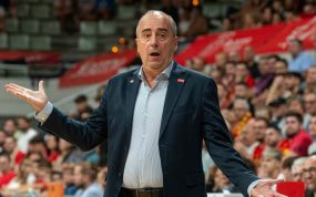 Txus Vidorreta se queja ostensiblemente durante un partido.