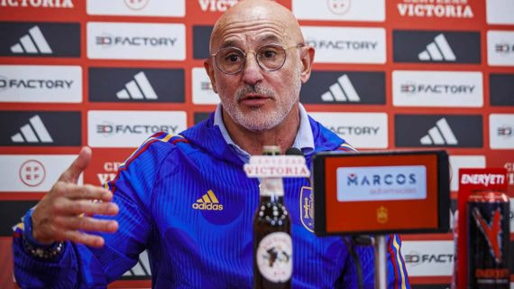De la Fuente, en conferencia de prensa.