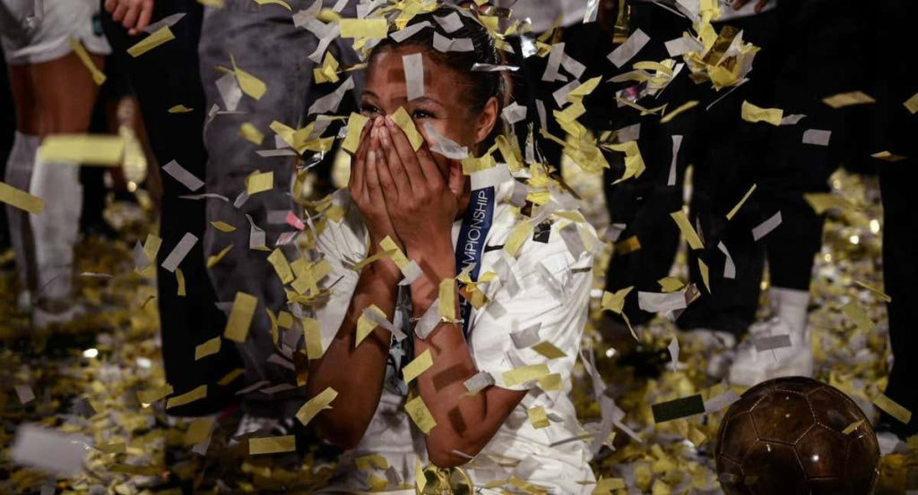 Midge Purce celebra el título de la NWSL.