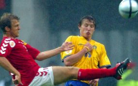 Suecia y Dinamarca en un partido de 2004 que Italia acusó de biscotto.