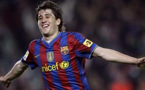 Bojan celebra un gol con el Barça.
