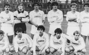 Formación del Castilla de la 1983-84, donde brillaban los cinco componentes de la Quinta: Michel, Butragueño, Sanchis, Martín Vázquez y Pardeza.