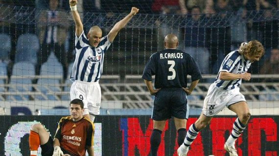 Darko Kovacevic celebra uno de los cuatro goles que la Real le marcó al Madrid en Anoeta.