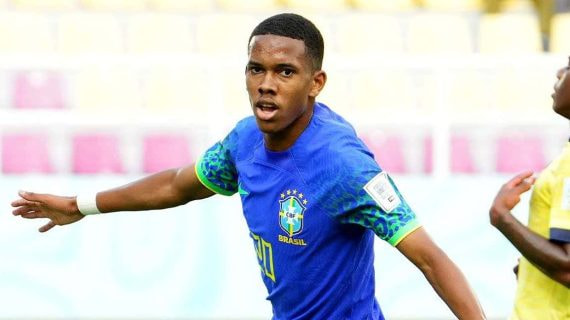 Estevao celebra uno de sus dos goles a Ecuador en el Mundial Sub-17.