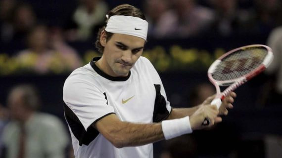 Federer durante el partido contra Gaudio en 2005.