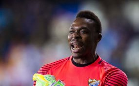 Carlos Kameni, en su etapa como portero del Málaga.