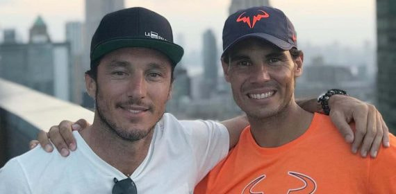 Juan Mónaco y Rafael Nadal, juntos en una foto de 2021.