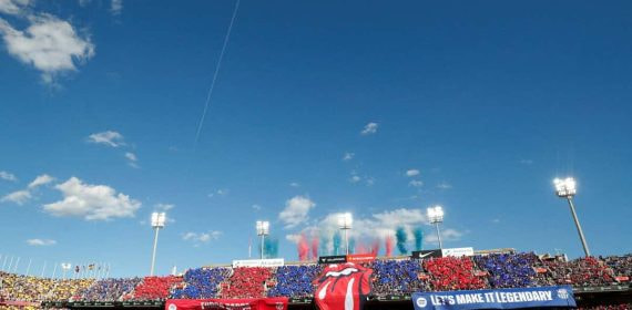 Una vista parcial del Estadio Olímpico de Montjuic, donde el Barcelona presentó su camiseta con el logo de los Rolling Stones.