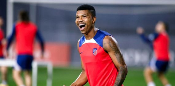 Reinildo, de vuelta con el Atlético.