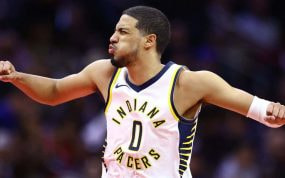 Tyrese Haliburton en un partido contra los Sixers.