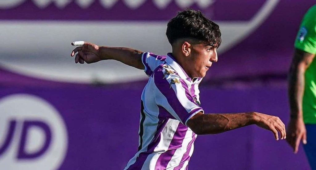 Víctor Fernández, con el Valladolid Promesas en Pretemporada.
