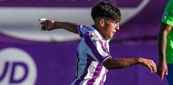 Víctor Fernández, con el Valladolid Promesas en Pretemporada.