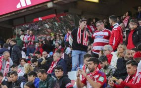 La grada de Los Cármenes, en la suspensión del partido.
