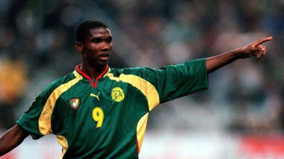 Samuel Eto'o, uno de los jugadores más jóvenes en jugar una Copa Mundial de Fútbol.