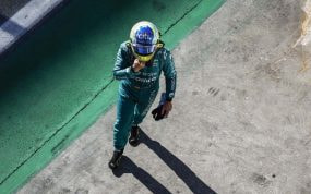 Reviviendo desde dentro el año que catapultó de nuevo a Fernando Alonso: «Vosotros dadme lo que os pido y yo haré el resto»