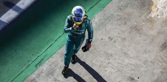 Reviviendo desde dentro el año que catapultó de nuevo a Fernando Alonso: «Vosotros dadme lo que os pido y yo haré el resto»