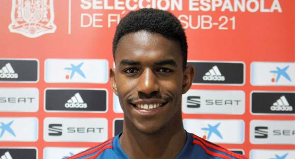 Junior Firpo, que jugó con la Sub-21 de España, cambia de selección.