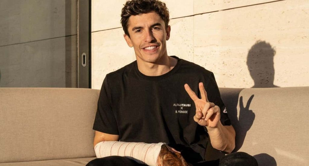 Marc Márquez tras operarse de síndrome compartimental.