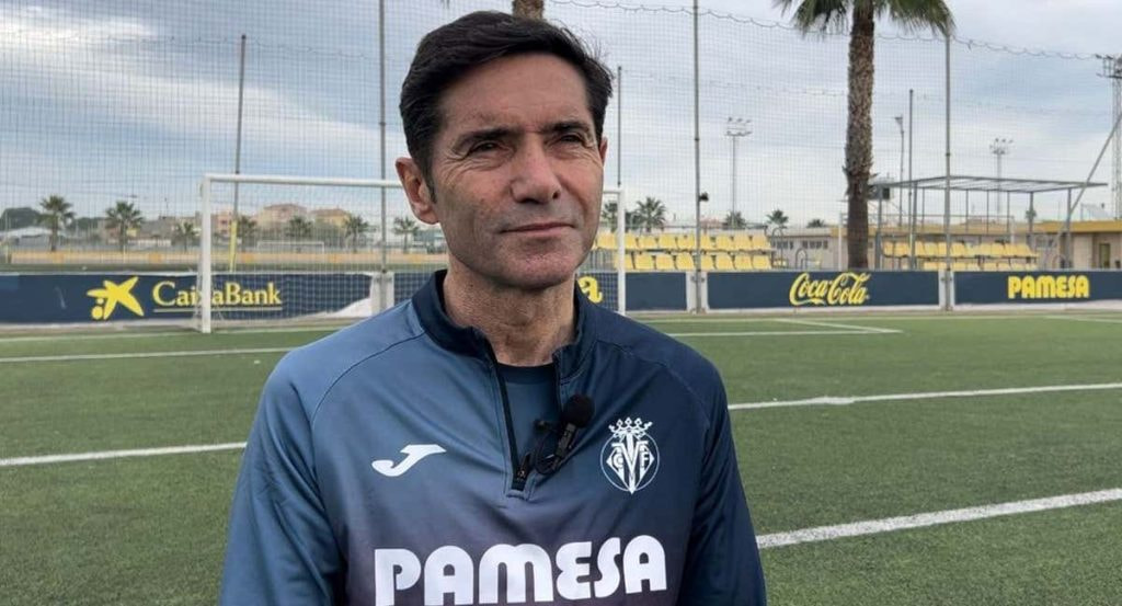 Marcelino atiende a Relevo.