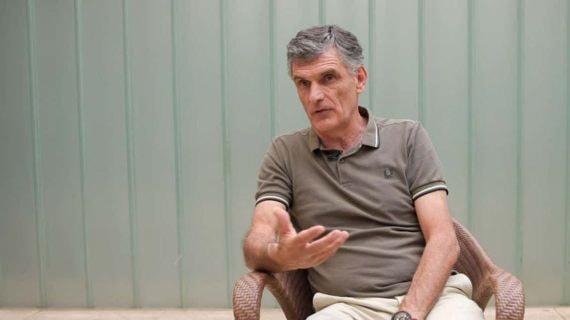José Luis Mendilibar, en un momento de una entrevista con Relevo cuando era entrenador del Sevilla.
