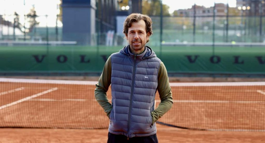 El zurdo español que ganó a Federer y Agassi antes que Nadal: "Rompía tantas raquetas que hubo un momento que no me salía a cuenta"