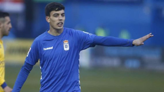 Edu Bedia, durante su etapa en el Oviedo.