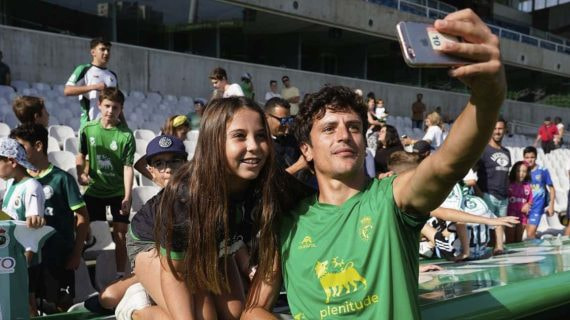 Entrenamiento del Racing de Santander abierto al público.