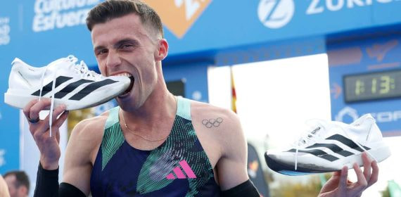 Carlos Mayo batió el récord español de medio maratón en Valencia el pasado mes de octubre.
