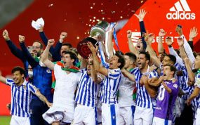 El Real Sociedad celebrando su victoria de la Copa del Rey.
