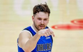 Luka Doncic, de los Dallas Mavericks, anotó 73 puntos en la victoria de su equipo ante los Atlanta Hawks.