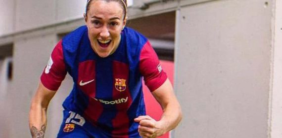Lucy Bronze celebra la victoria ante el Real Madrid en Liga F.