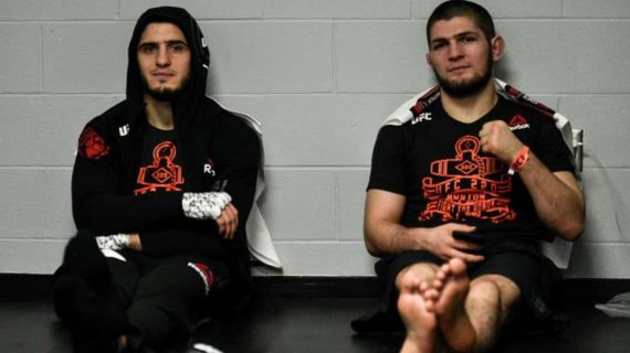 Islam Makhachev y Khabib Nurmagomedov.