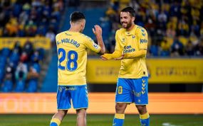 Alberto Moleiro y Kirian Rodríguez, en un partido de Las Palmas.
