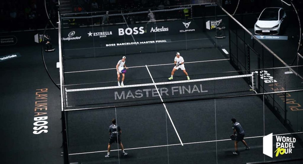 El World Padel Tour se despidió con una pista completamente negra.