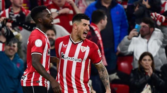 Yuri celebra junto a Iñaki Williams la victoria frente a FC Barcelona en Copa.