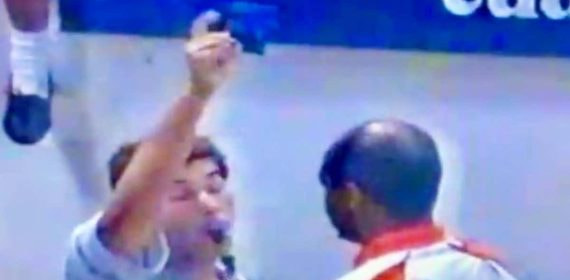 La tarjeta azul dejó de usarse en el fútbol sala desde la temporada 2006-07.