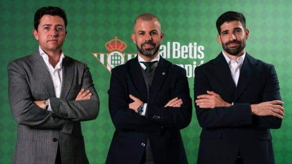 Miguel Calzado, Manu Fajardo y Álvaro Ladrón de Guevara.