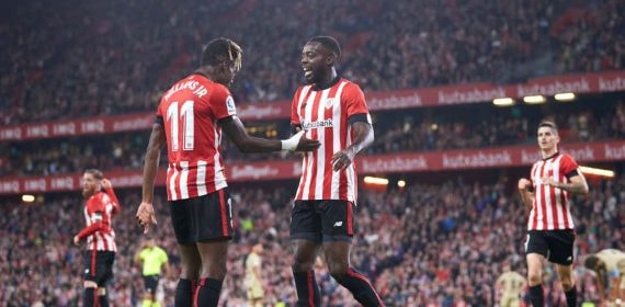 Los hermanos Williams celebran un gol con el Athletic.
