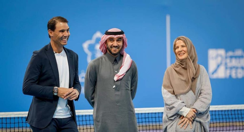 Rafael Nadal, durante una visita a la Federación de Tenis de Arabia Saudí.