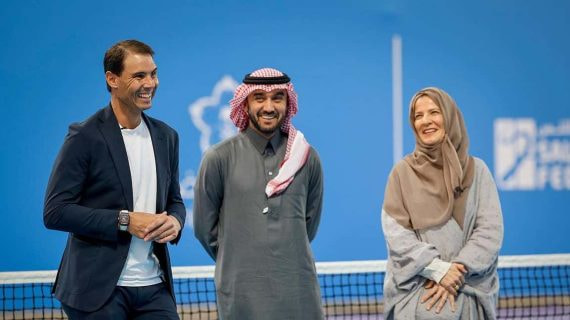 Rafael Nadal, durante una visita a la Federación de Tenis de Arabia Saudí.