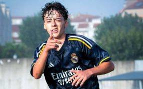 Paulo Iago celebra un gol con el Real Madrid.