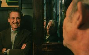 Jorge Valdano y Enric González, en el bar Cock de Madrid, donde se llevó a cabo esta charla.