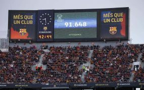 El Camp Nou durante un partido de Champions femenina.